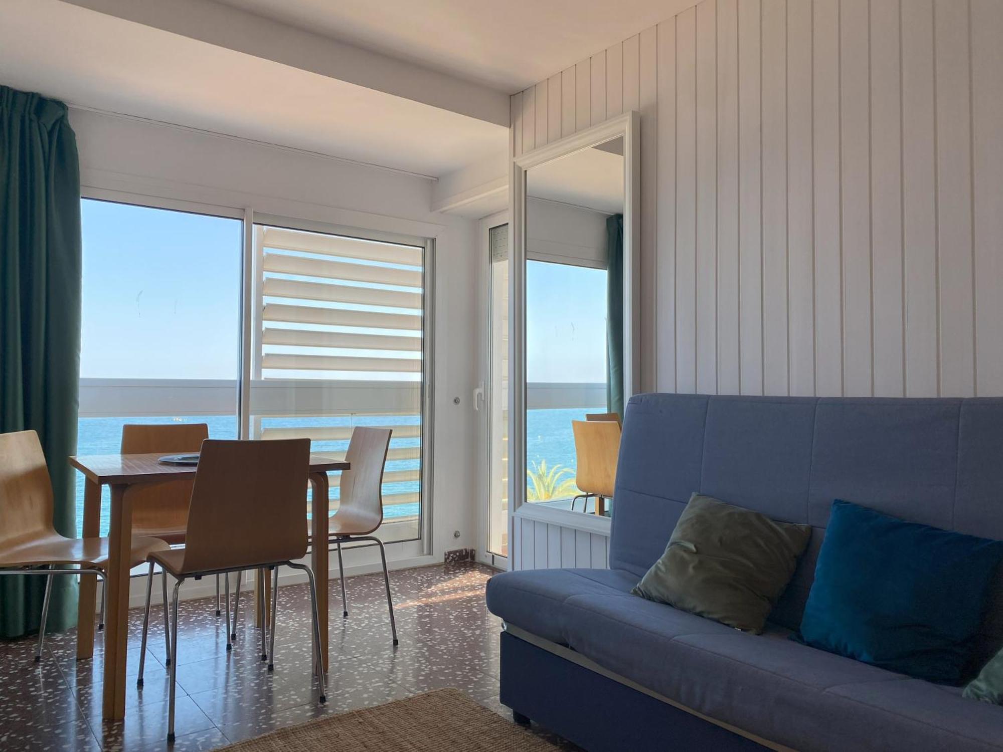 Mediterranean Apartment In Lloret De Mar Next To The Sea Exterior photo